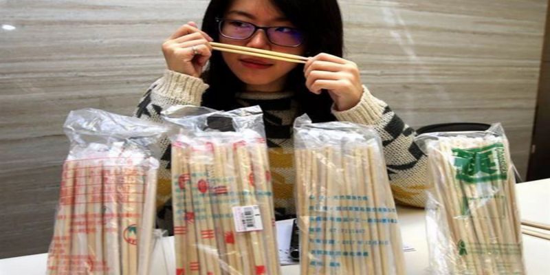 Mơ thấy mình đánh rơi 46 cái đũa là hàm ý gì?